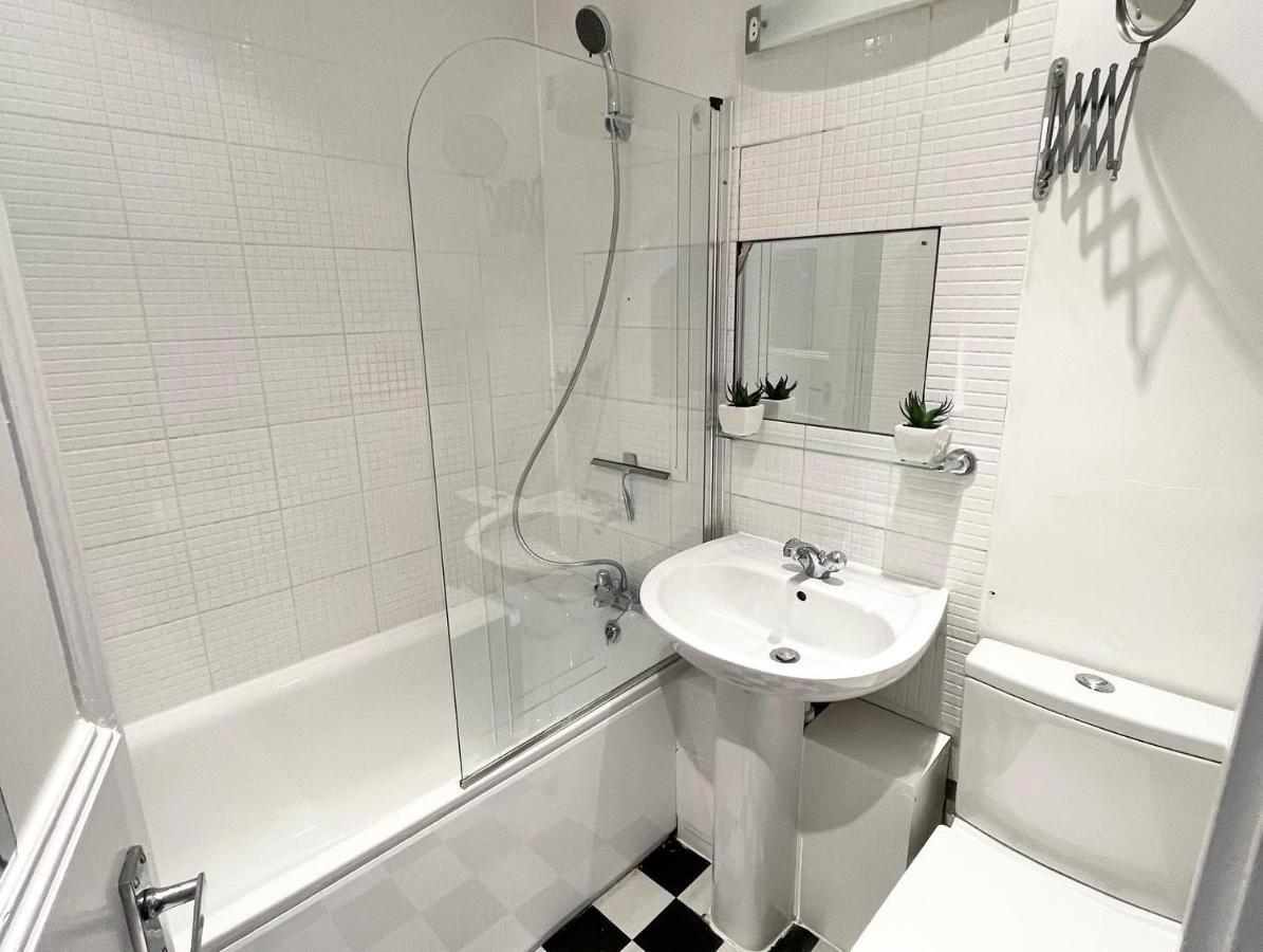 Lovely Apartment In London Victoria Buitenkant foto